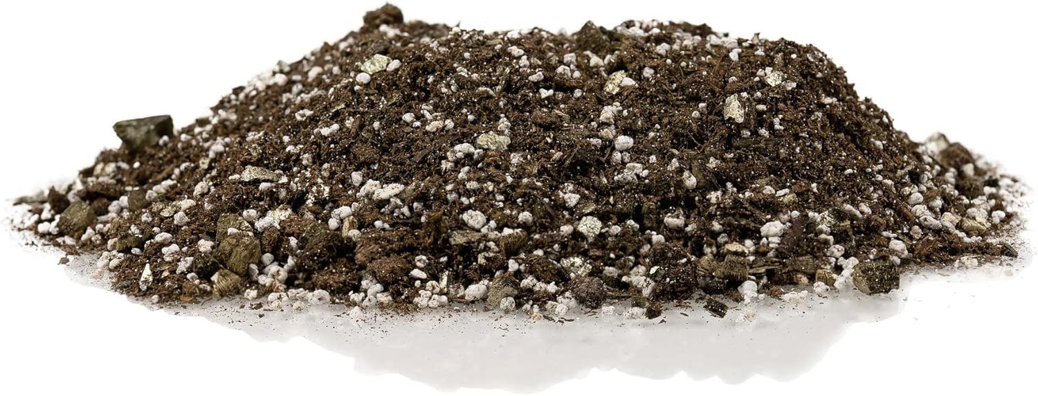 PREMIUM African Violets and Gesneriad Premium Soil Mix by Gardenera - Horticultural Perlite (25%) + Vermiculite (25%) + Sphagnum Peat Moss (50%) - Made in USA - (1 Quart Bag)